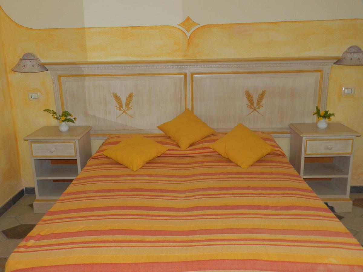 Hotel Minnia Budoni Esterno foto