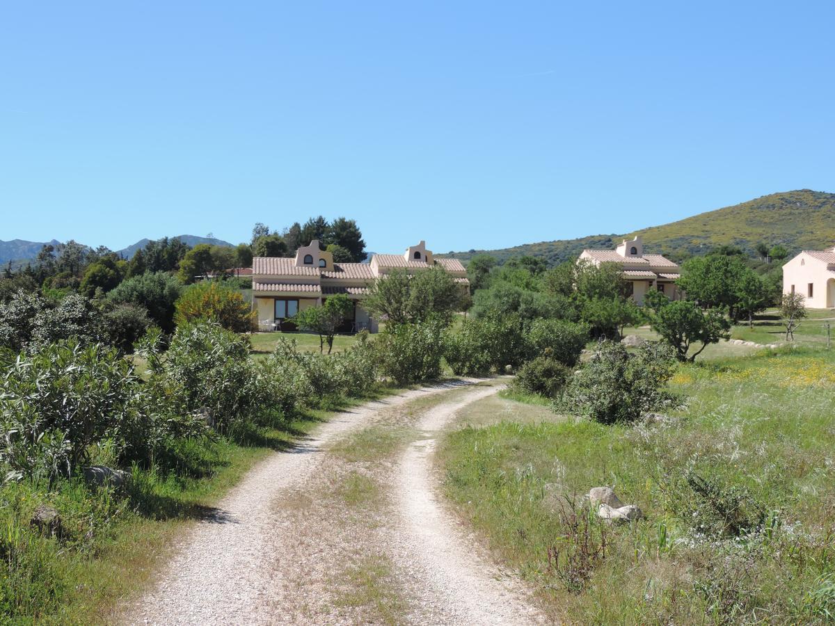 Hotel Minnia Budoni Esterno foto