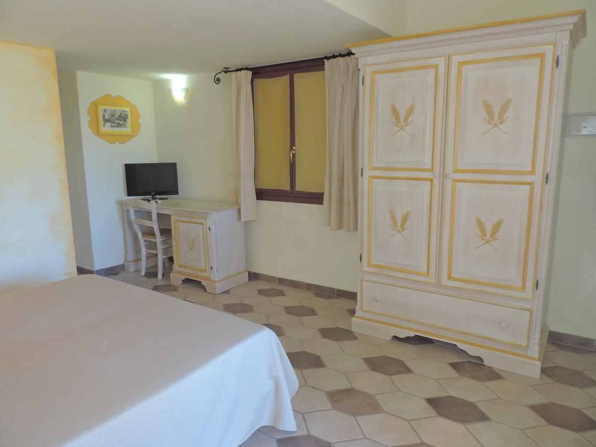 Hotel Minnia Budoni Esterno foto