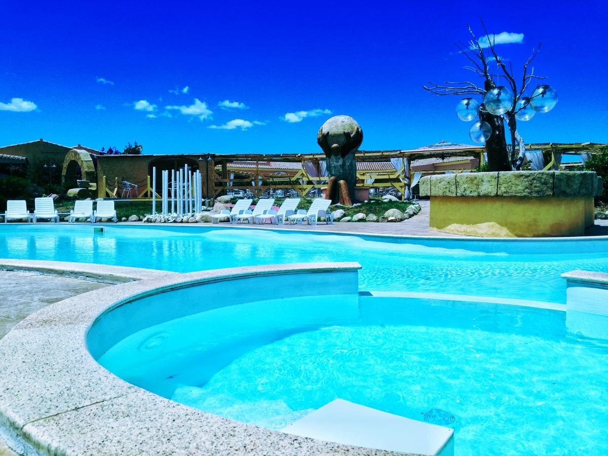 Hotel Minnia Budoni Esterno foto